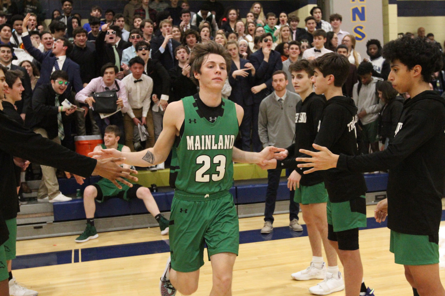 Holy Spirit Mainalnd boys basketball
